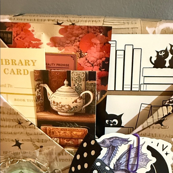 Blind date with a book hardcover fantasy romance, 1st book in a series of 3 - Picture 4 of 4